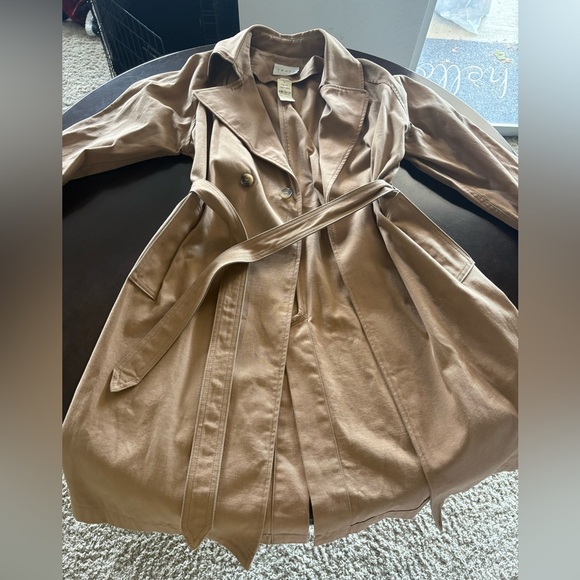 Trave Trench Coat - Picture 3 of 7